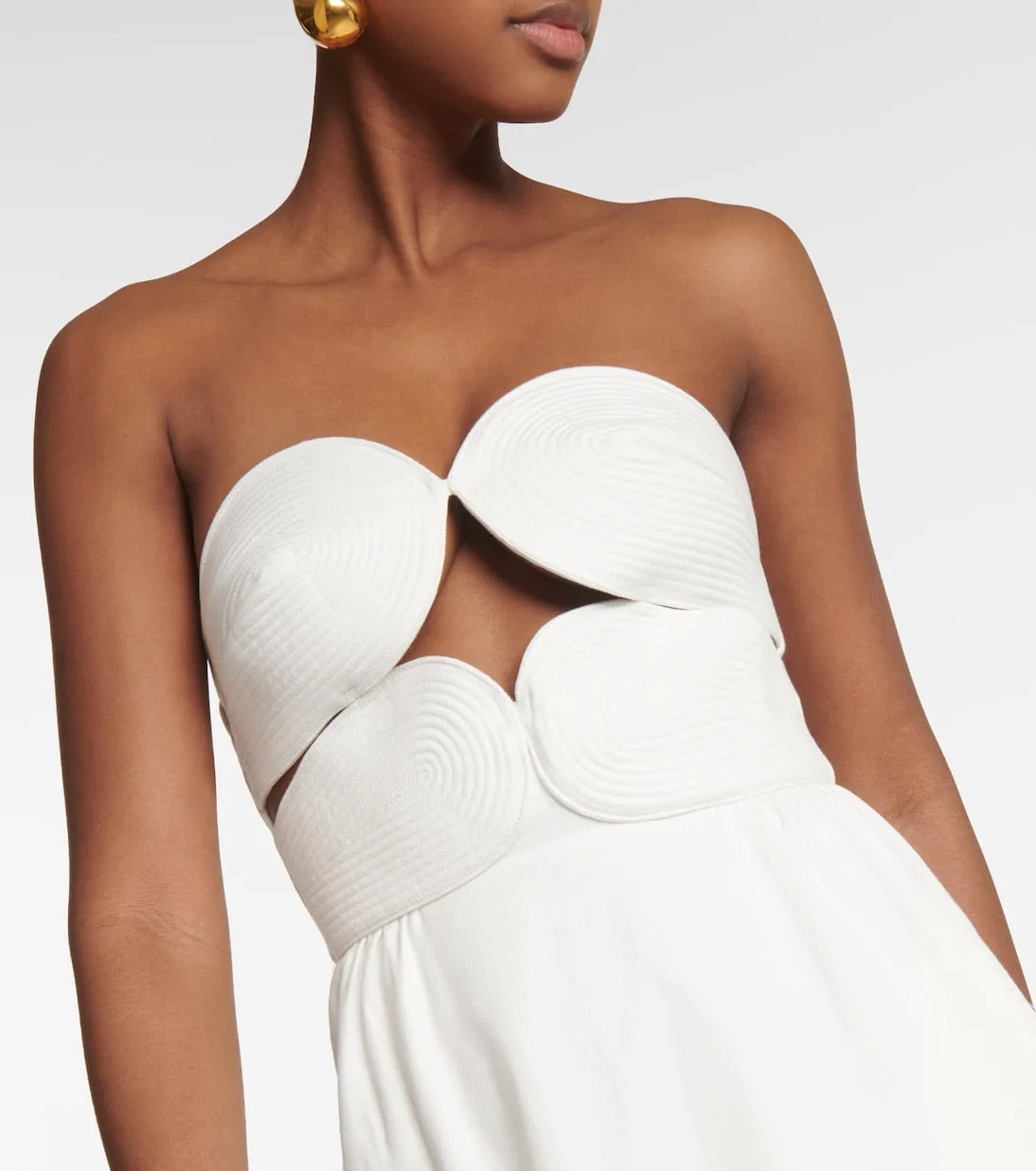 Adriana Degreas matelassé strapless maxi dress with cutout, white