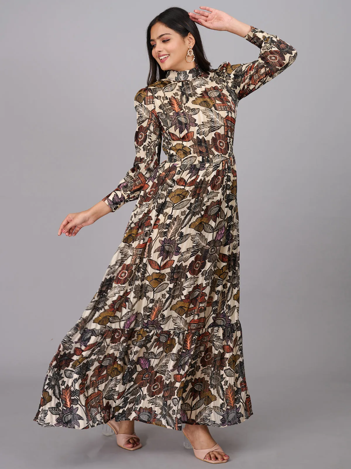 Off White Floral Print Pleated Maxi Dress (GBKU5235)