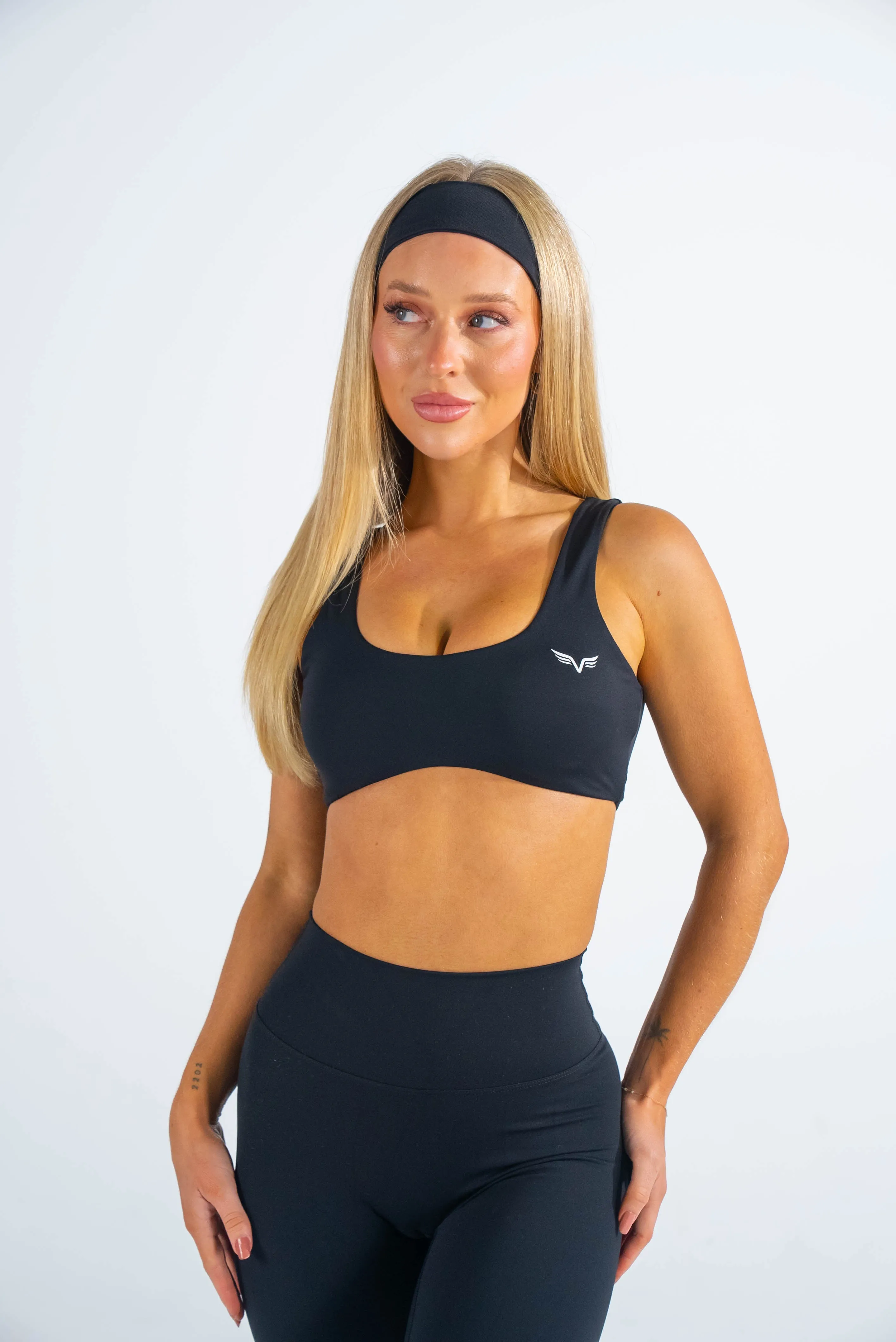 Sculpt Curves Sports Bra